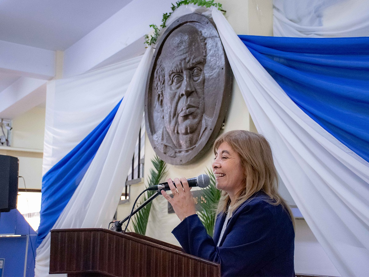 Directora de la Escuela Industrial Domingo Faustino Sarmiento, María Fernanda Rostagno