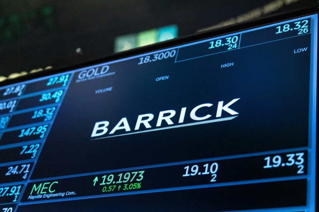 Pantalla de la bolsa con el nombre de Barrick 