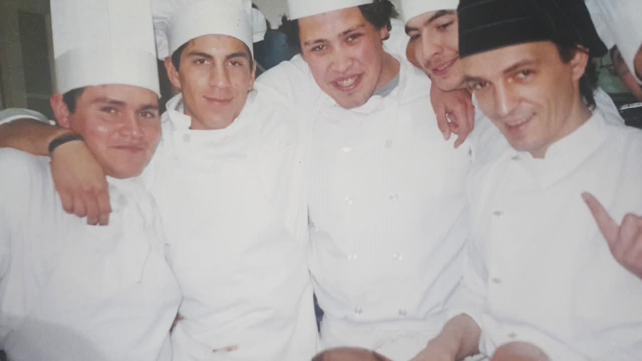 Carlos junto a sus compañeros en el año 2003, el nacimiento de Veladero