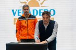 acero y roca. firma