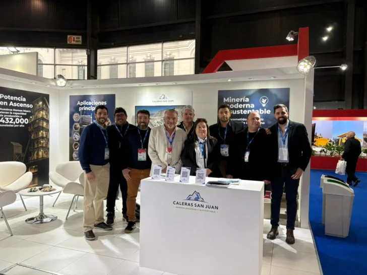 El gerente general de Caleras San Juan y vicepresidente de la Cámara Minera de San Juan (CMSJ), Raúl Cabanay lideró el equipo de la empresa presente en la feria.
