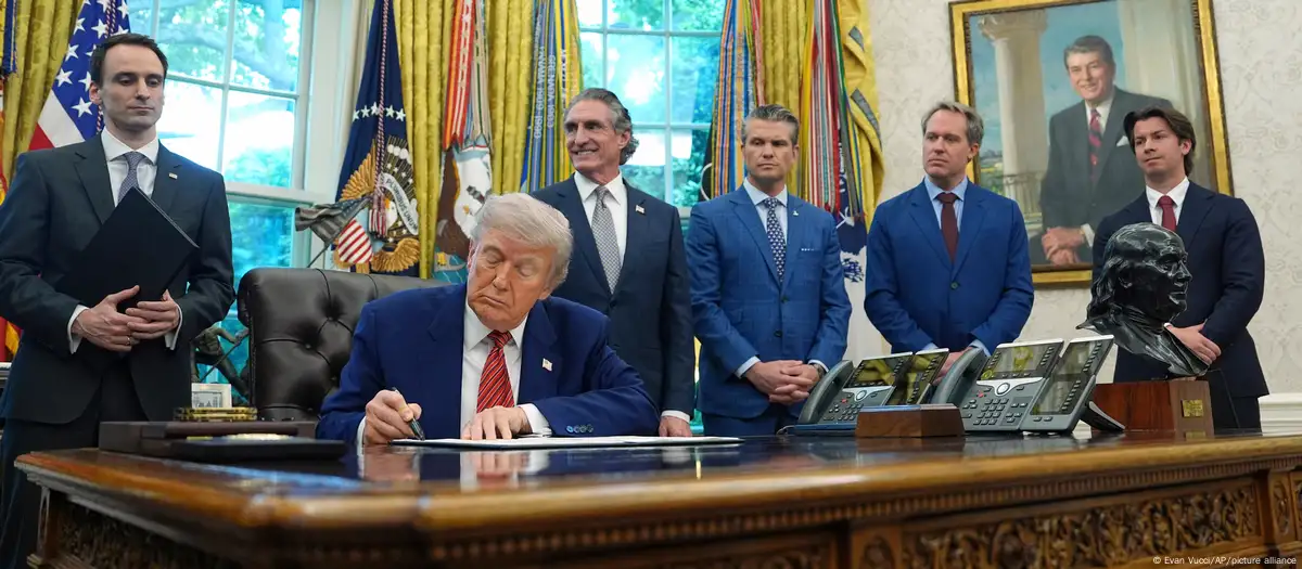 Trump impulsa al sector nuclear con la firma de nuevas órdenes ejecutivas