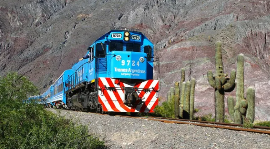 La red ferroviaria es clave para muchos sectores del pais y el sector agricola pone la locomotora en marcha La red ferroviaria es clave para muchos sectores del pais y el sector agricola pone la locomotora en marcha