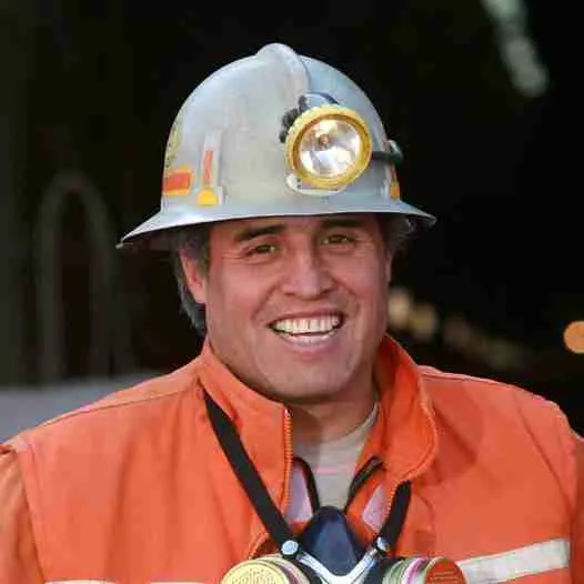 Manuel Gonzalez, fue el primer rescatsita en descender a los 622 metros de profundidad para asistir a los mineros atrapados y el último en abandonar la mina.