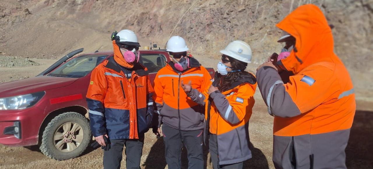 Después de más de diez años, una mujer vuelve a ocupar un rol de supervisión de operaciones mina: su nombre es Melisa Cadena
