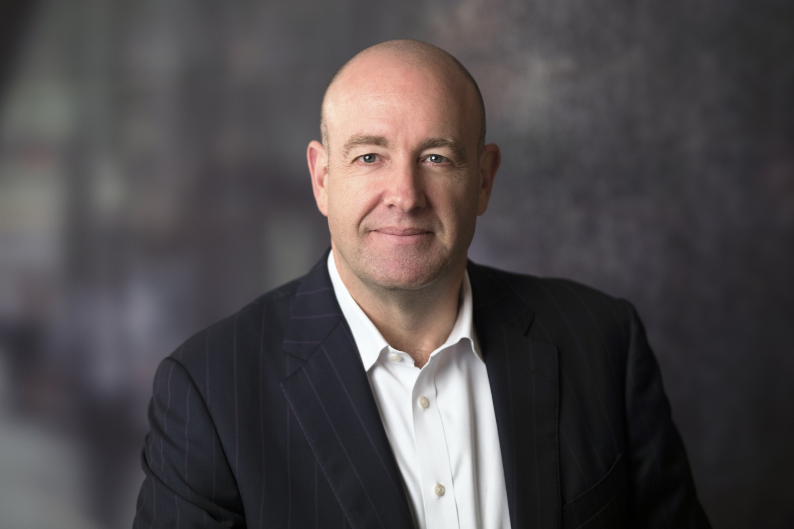 Paul es EY Global Mining & Metals Leader, y en su informe advirtió sobre la tensión creciente entre exigencias ambientales, presión inversora y agotamiento de recursos