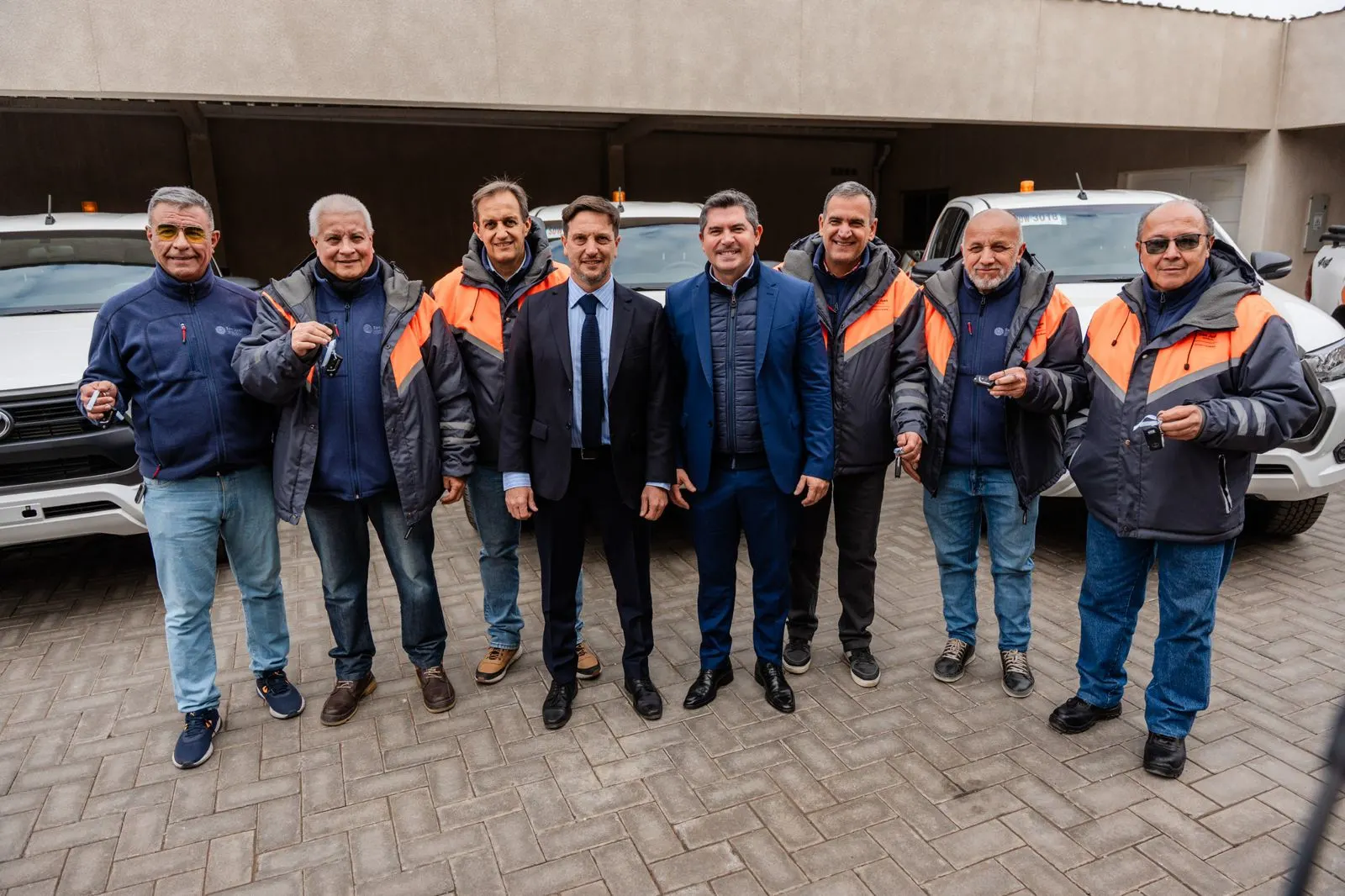Del acto participaron además el ministro de Minería, Juan Pablo Perea; secretario Técnico de Minería, Pablo Fernández; secretario de Gestión Ambiental y Control Minero, Roberto Moreno; secretario de Desarrollo Minero Sustentable, Guillermo Olguín; presidenta del IPEEM, Natalia Marchese