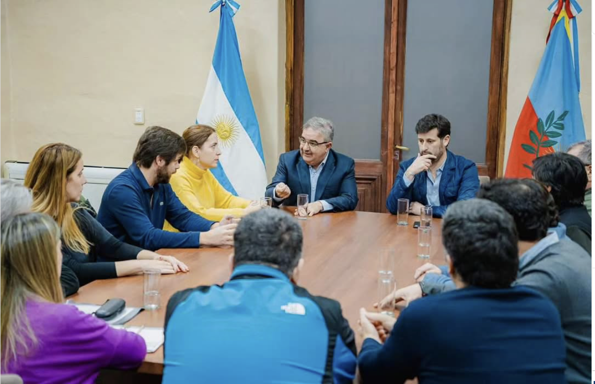 El gobernador Raúl Jalil recibió al presidente de YMAD (Yacimientos Mineros de Agua de Dionisio), Juan Pablo Limodio.