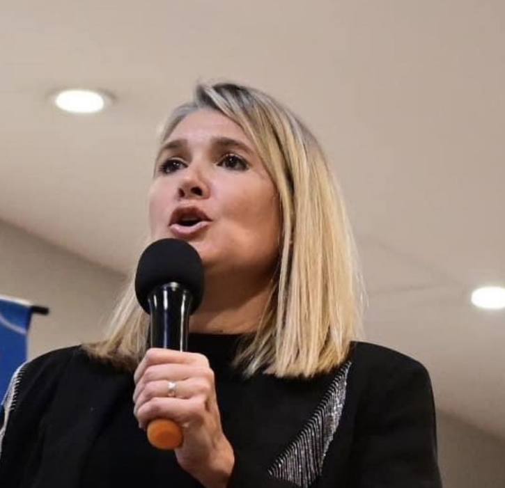Alejandra Cáneva, abogada, especialista en derecho minero