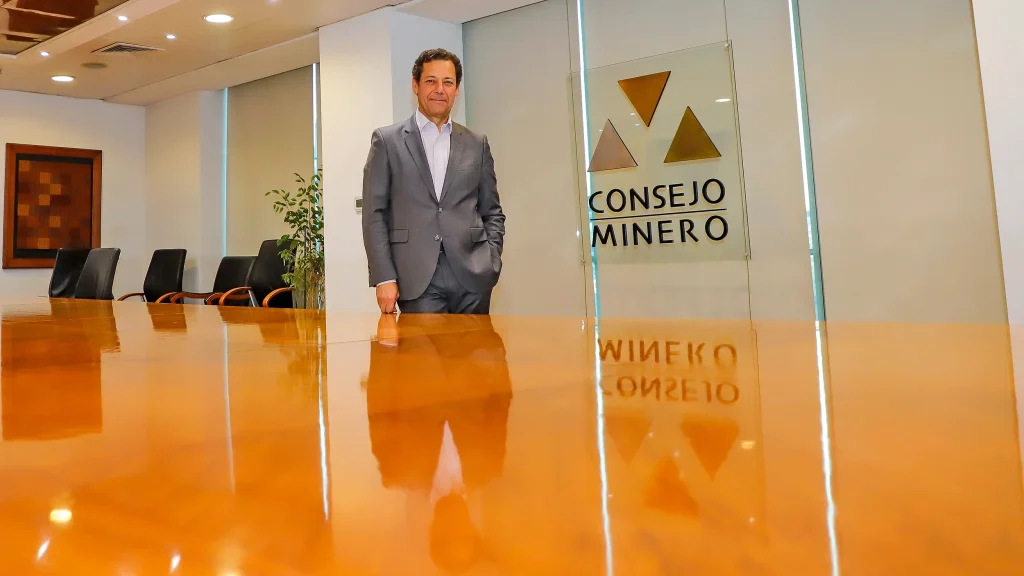 Villarino, presidente del Consejo Minero de Chile: “Los argentinos no son buenos en minería”