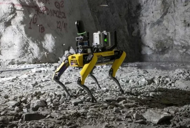 aceroyroca_robot