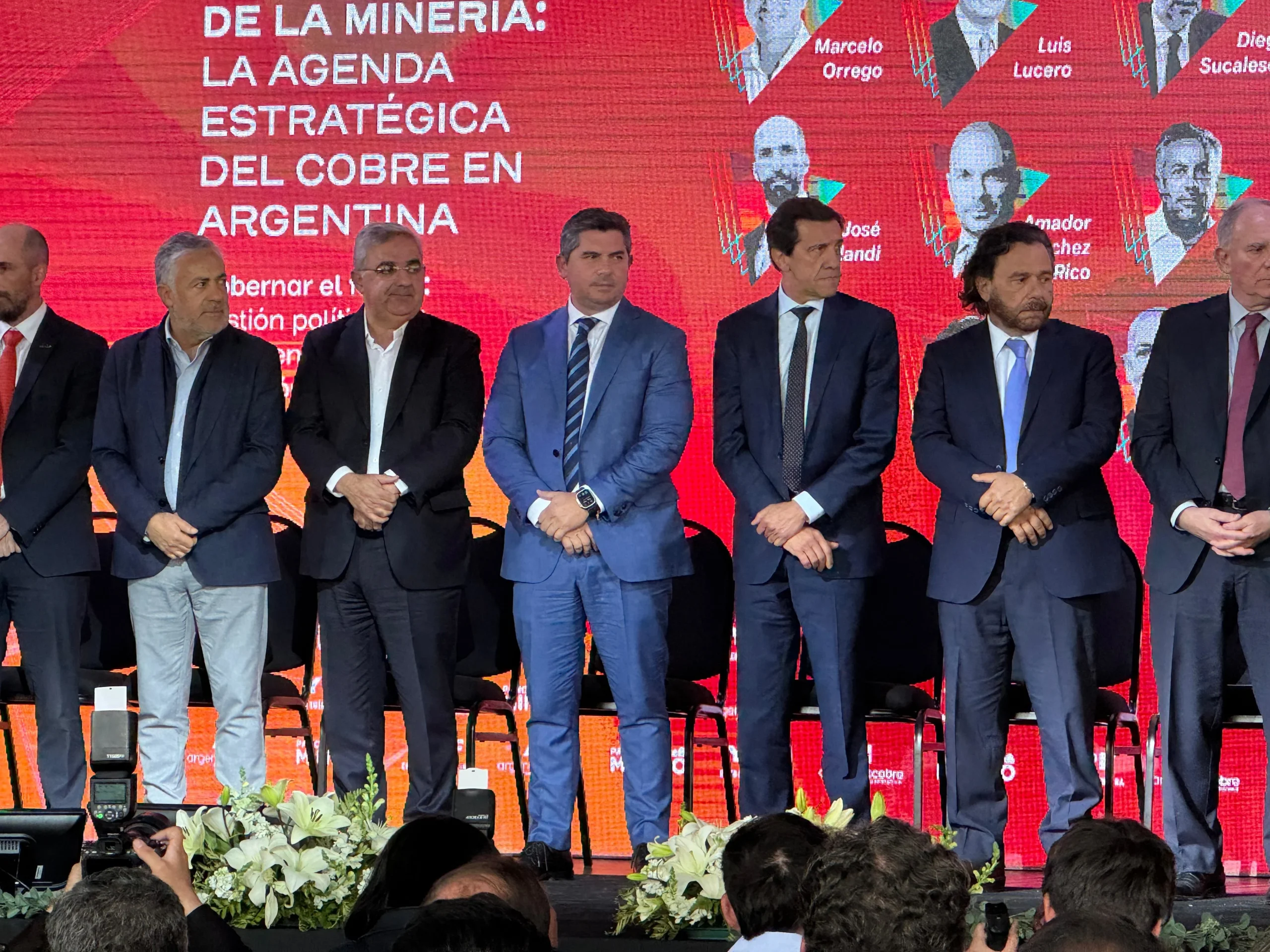 Gobernadores: De izquierda a derecha Alfredo Cornejo (Mendoza); Raúl Jalil (Catamarca); Marcelo Orrego (San Juan); Carlos Sadir (Jujuy); Gustavo Sáenz (Salta)