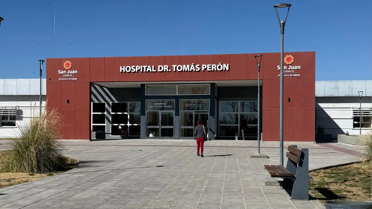 Hospital Tomás Perón de Rodeo, Iglesia, San Juan