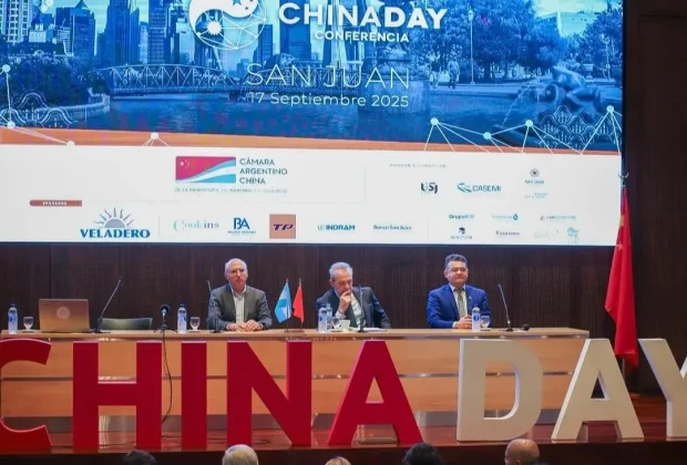 acero y roca_china day