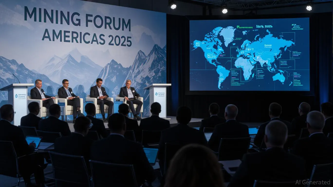 Líderes de la industria minera global sentados en un panel de discusión durante el Mining Forum Americas 2025.