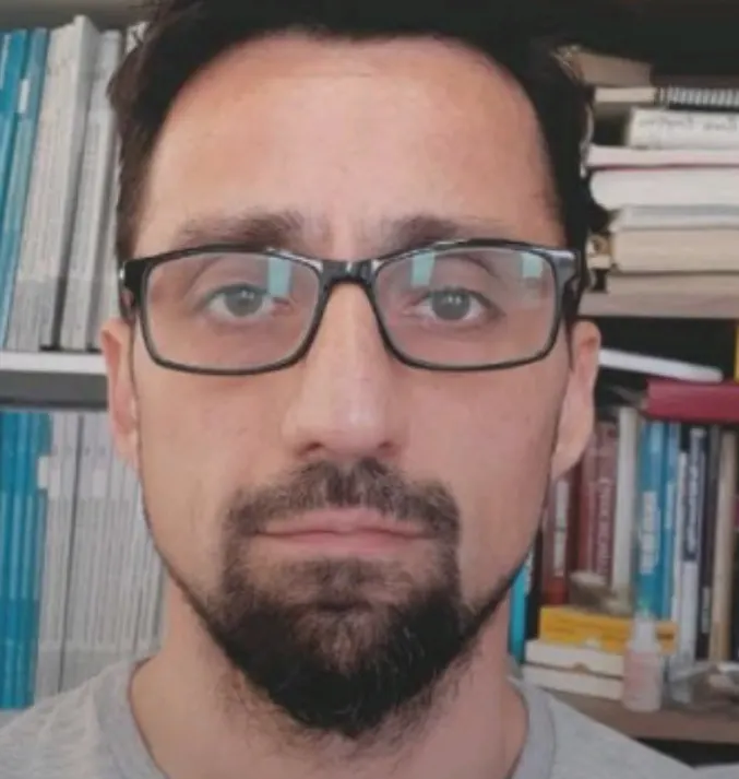  Retrato del Dr. César Rodrigo Navarrete, geólogo e investigador del CONICET