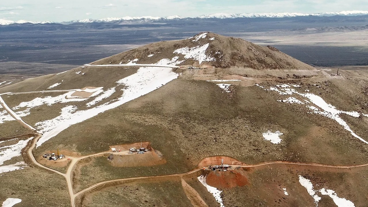 Vista aérea de las operaciones mineras en el proyecto Fourmile de Barrick Gold en Nevada.
