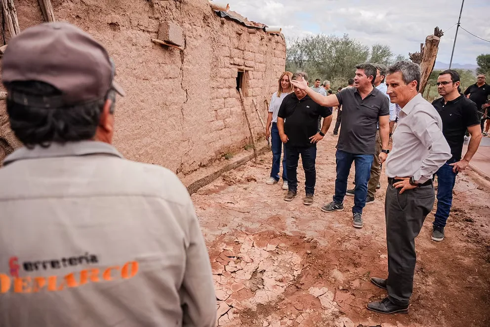 El gobernador de San Juan, Marcelo Orrego, declara el estado de emergencia por las inundaciones.