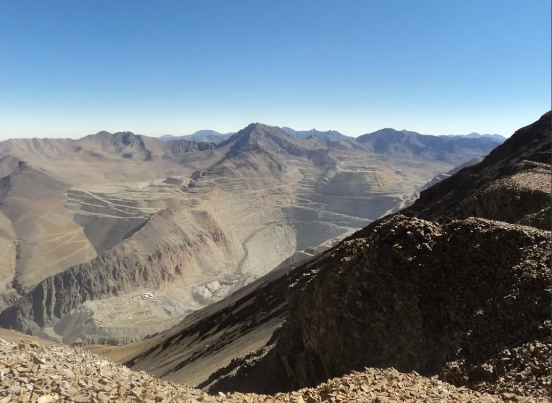 Especialistas en glaciología trabajan en el área glaciar de Pachón, en San Juan