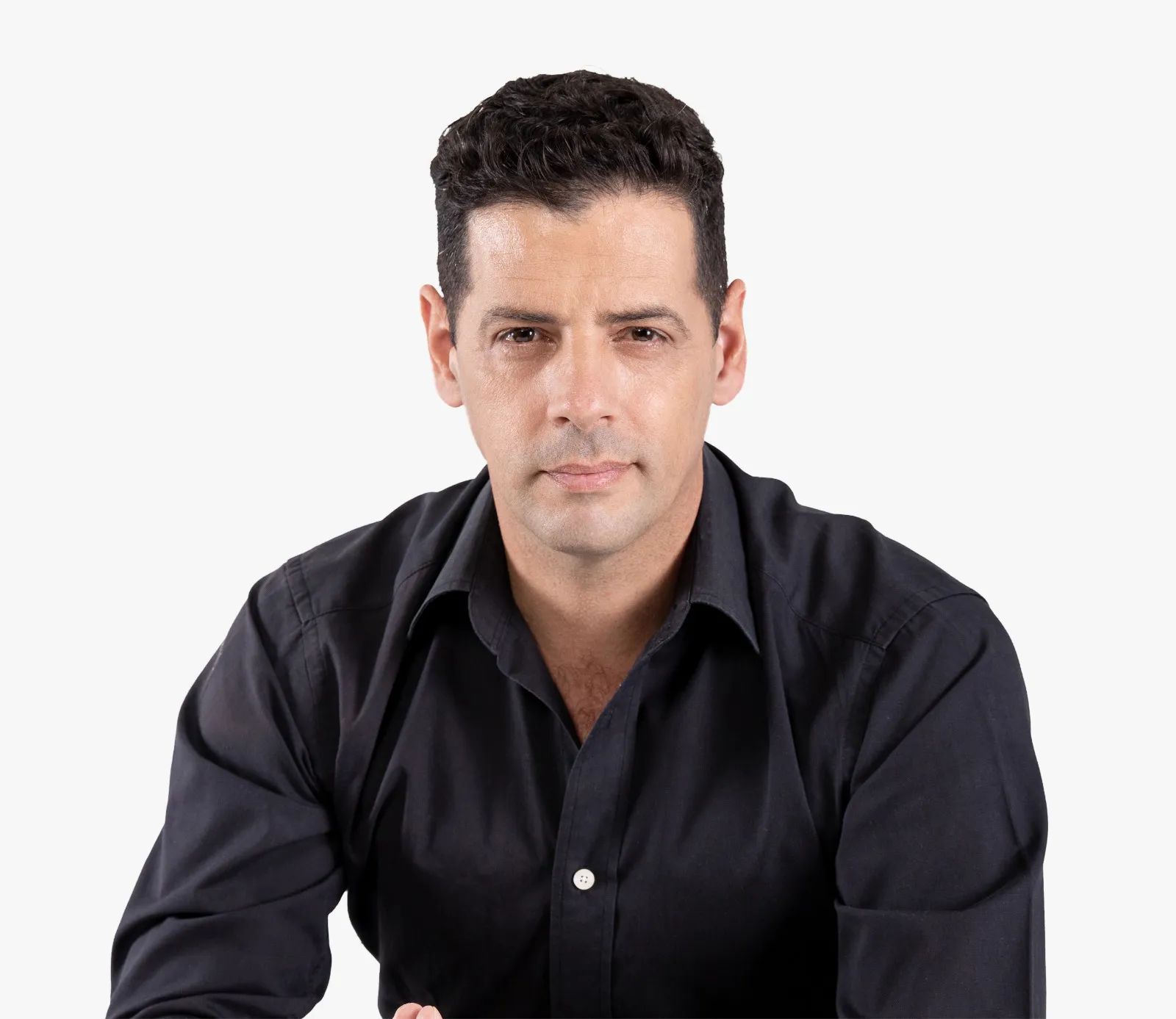 Primer plano del empresario de San Juan Sergio Vallejos Mini, de la firma BioCordillerana.