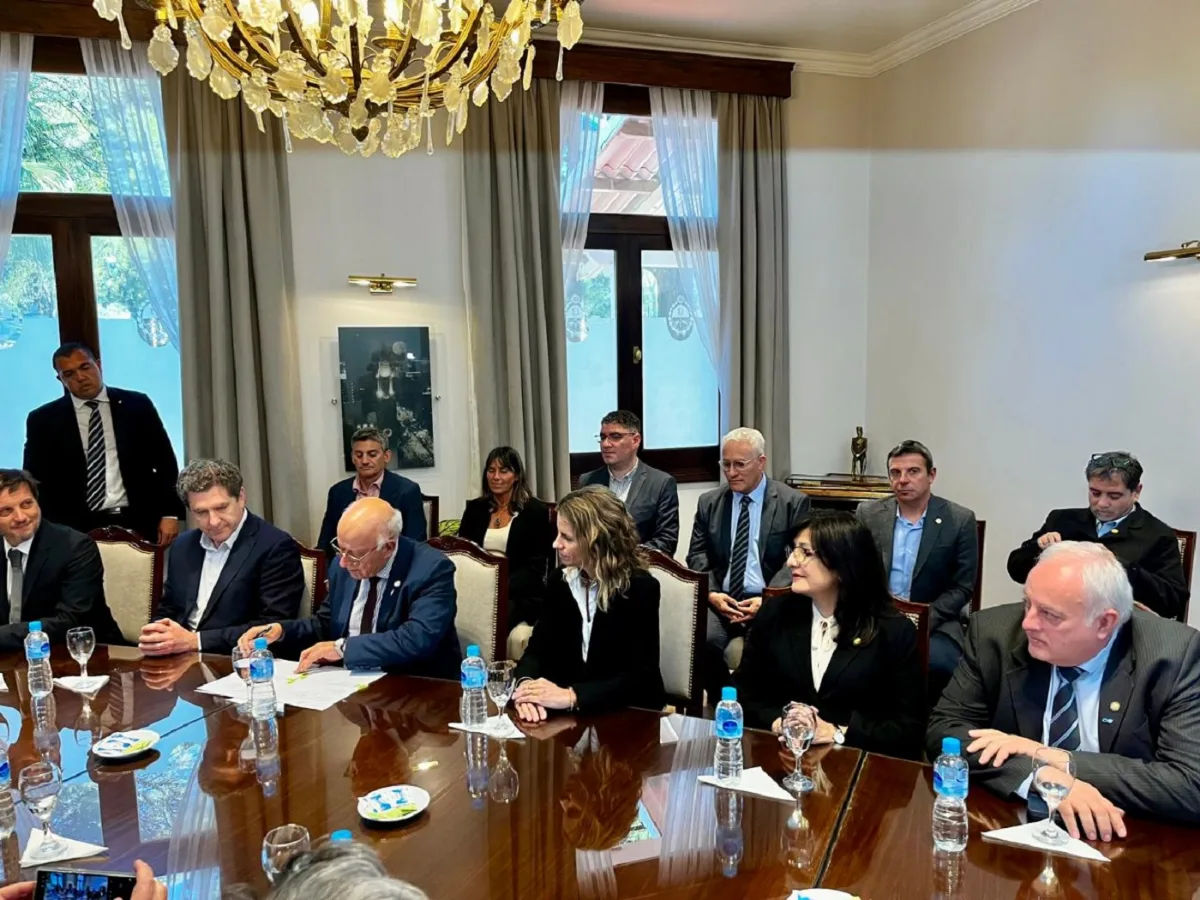 Firma de un convenio de colaboración entre la UNSJ y la Curtin University de Australia para el área de minería.