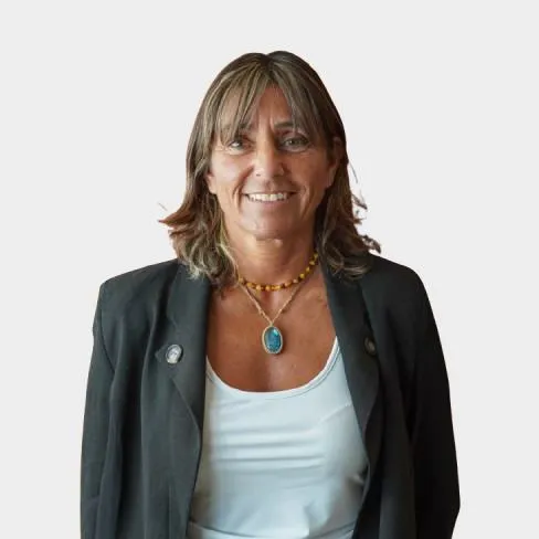 Retrato de Natalia Marchese, presidenta del Instituto Provincial de Exploraciones y Explotaciones Mineras (IPEEM).