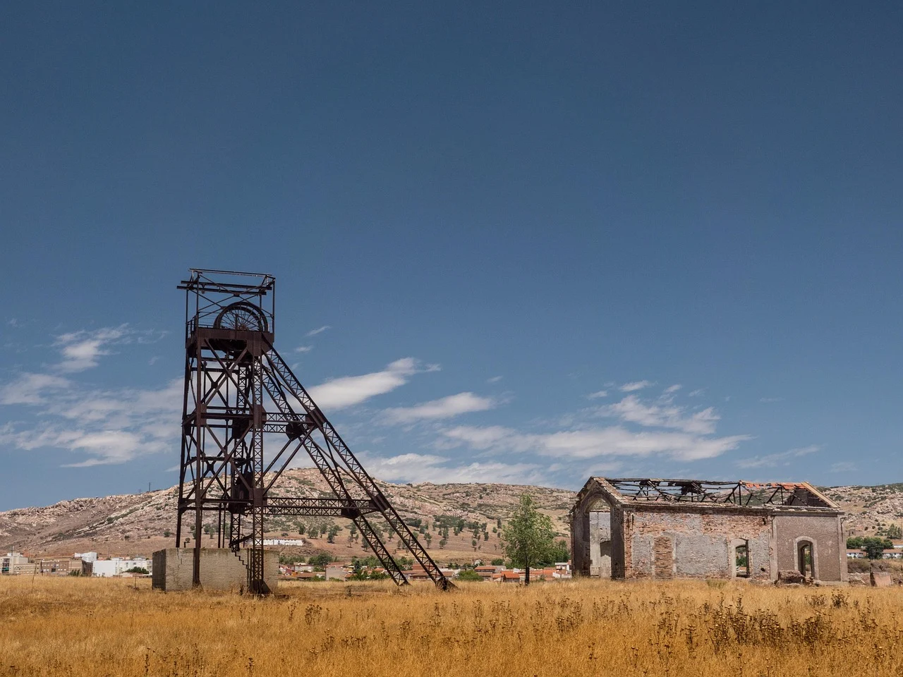 Imagen de una mina abandonada