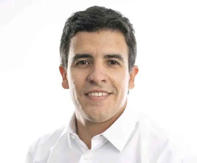 José Ginestar, Director de Recursos Energéticos, explica el plan de energía minería cobre San Juan.