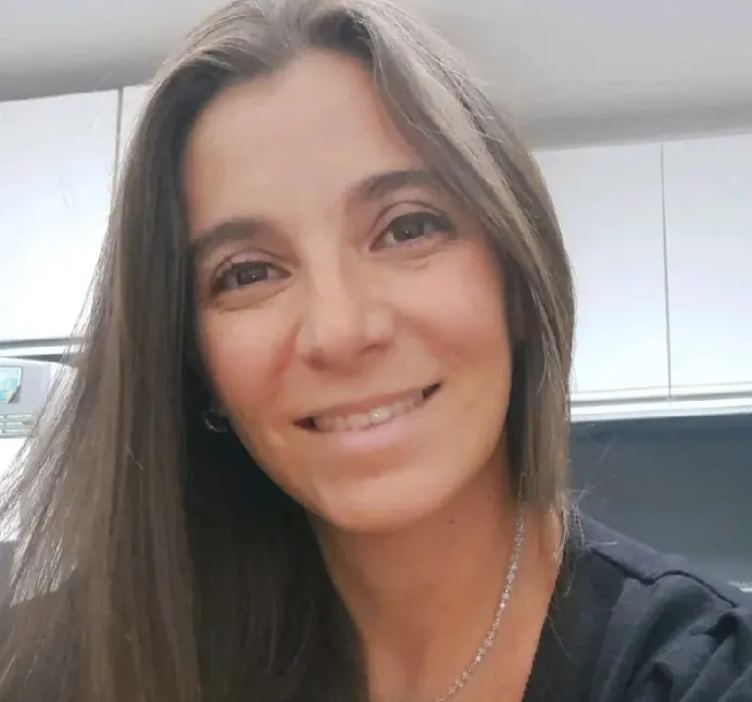 Noelia Prior, especialista en Recursos Humanos, describiendo demanda laboral en minería de San Juan.