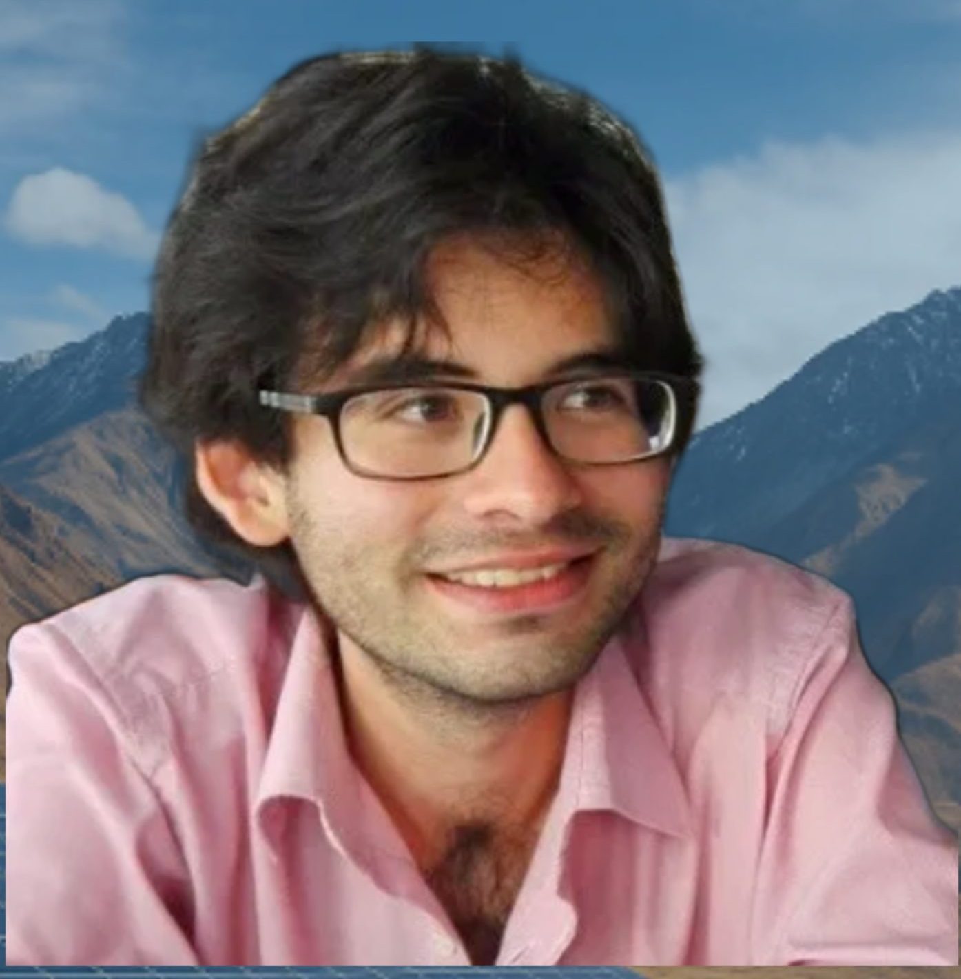 Retrato de Rafael López Lozano, experto en ciencias sociales y consultor en licencia social para proyectos mineros.