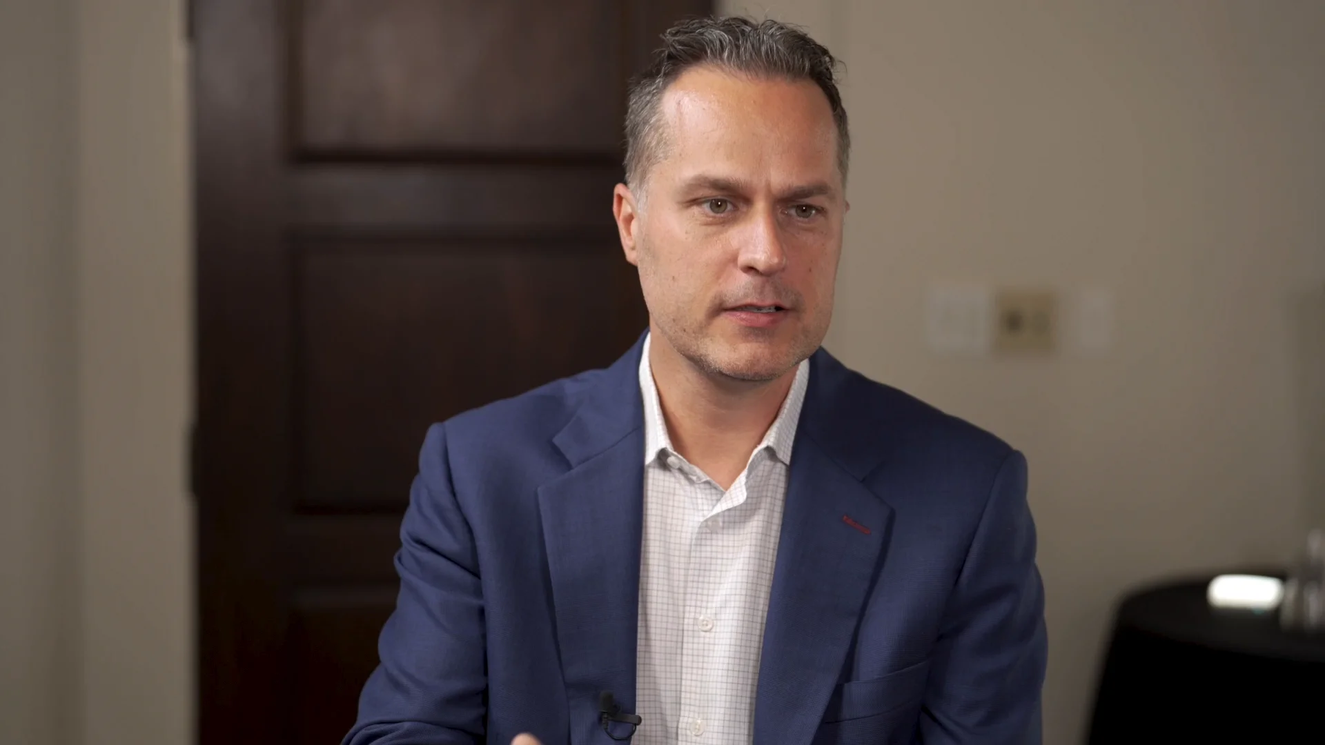 Retrato del CEO de AbraSilver, John Miniotis sobre el proyecto Diablillos RIGI oro plata en Argentina.