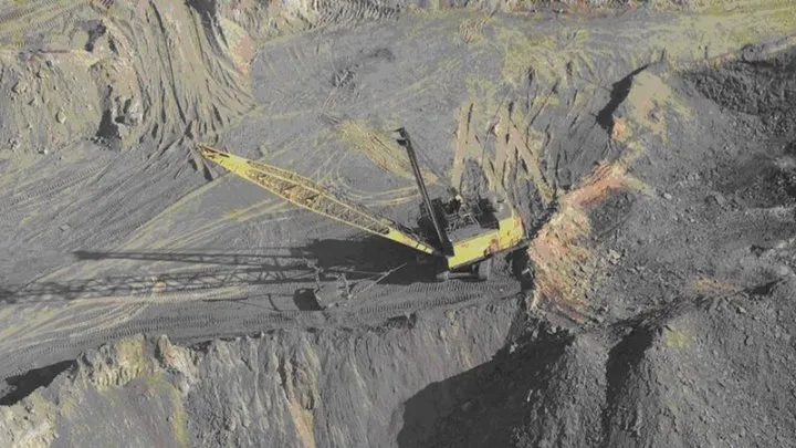Paisaje minero o geológico del Distrito Uranífero Cerro Solo en Chubut, Argentina.
