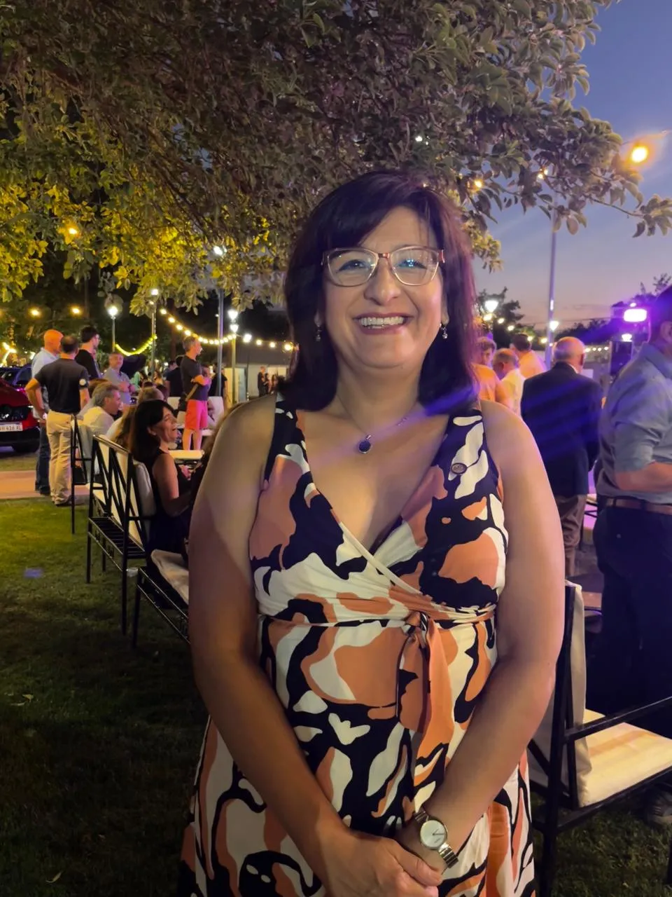 Andrea Díaz, decana de la Facultad de Ingeniería UNSJ, en la Noche de Puertas Abiertas.