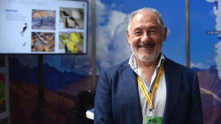  Retrato de Mario Castelli, presidente de la empresa minera Kobrea Argentina.