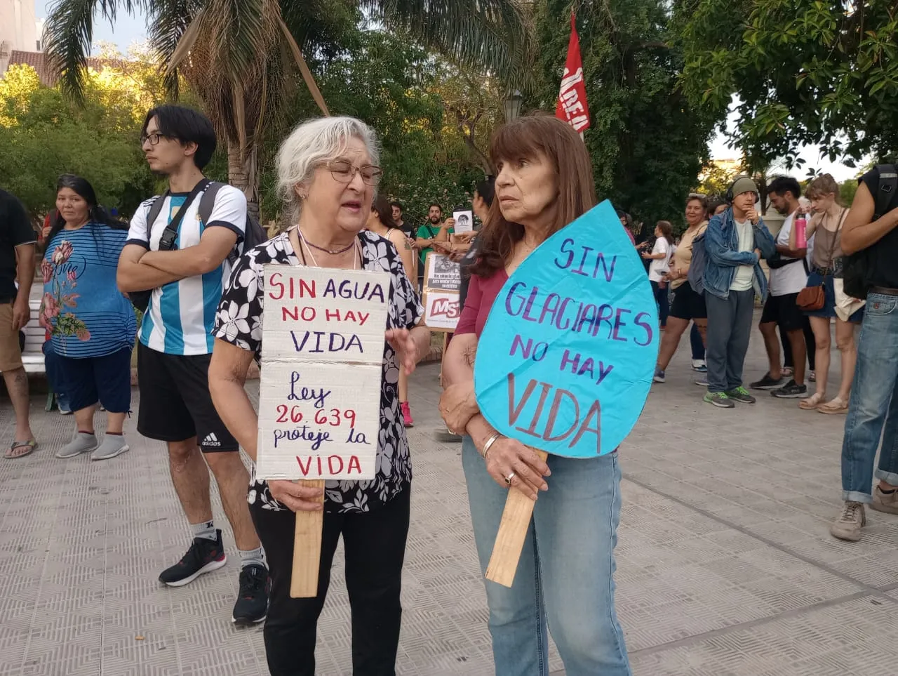 Vista de la gente reunida en la movilización de San Juan.