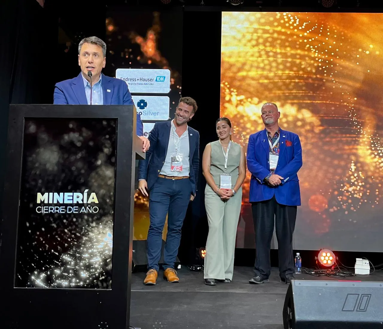 Equipo de Proyecto Altar, reconocido como minera exploradora del año.