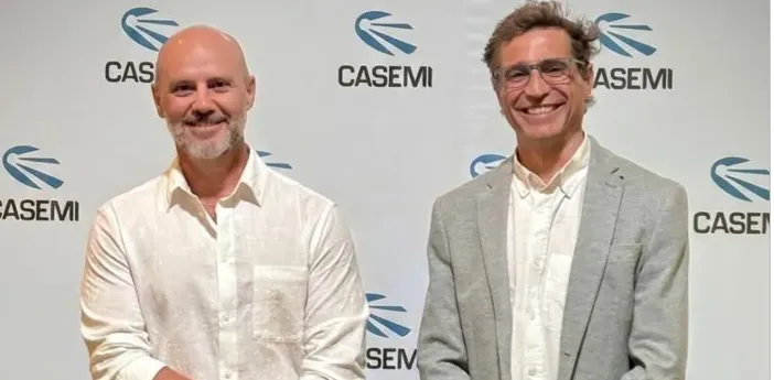 El Ing. Roberto Sánchez (izq.) y el consultor Rodrigo Montilla, socios de 656 Excelencia Operacional