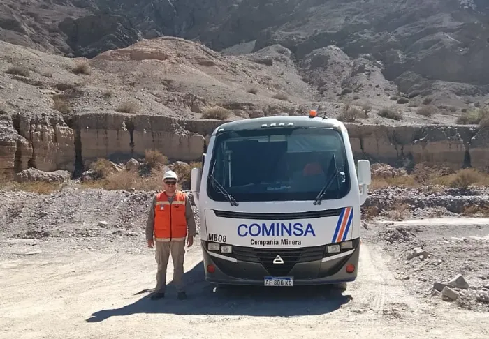 Alfredo Marinero chofer de COMINSA en Proyecto Vicuña.