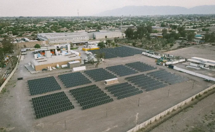 Proyecto industrial alimentado con energía solar