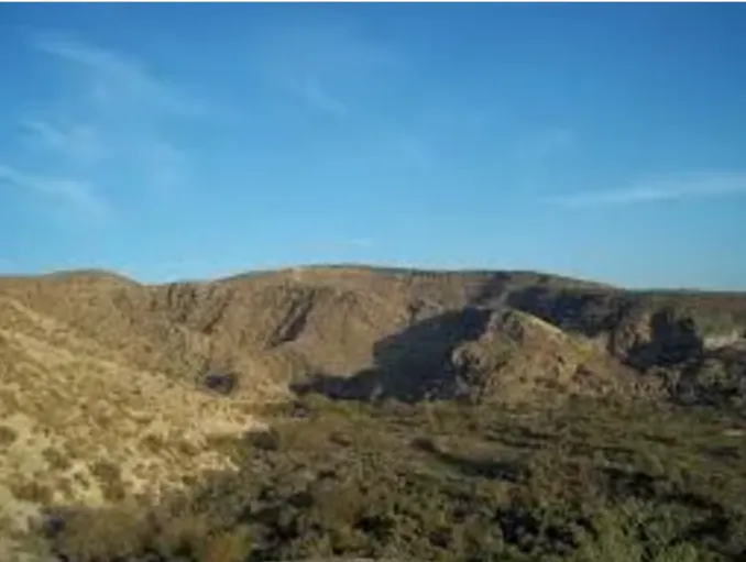 Vista panorámica de la Sierra de Pie de Palo en San Juan, Argentina.