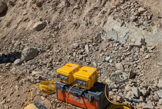 sismogrfo-aceroyroca