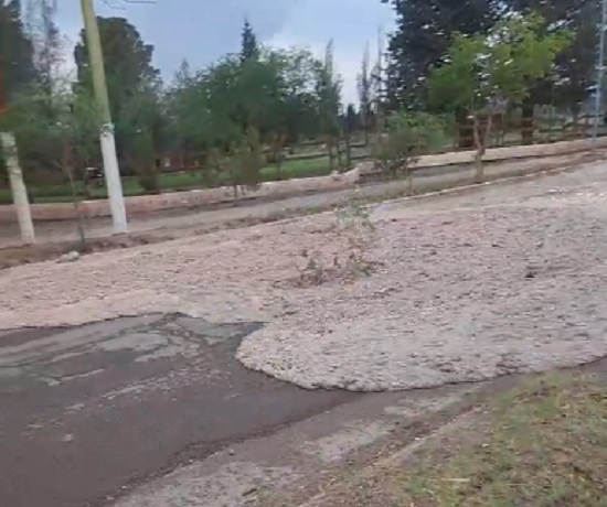 Ruta afectada por creciente en Calingasta, evidencia de vulnerabilidad.