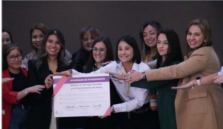 Firma de convenio entre WIM Colombia y el Ministerio de Minas.