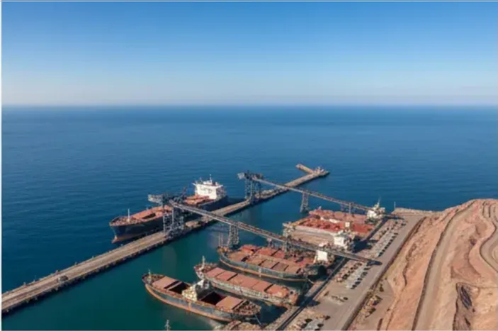 Puertos de Chile para exportación de concentrado de cobre argentino. Imagen ilustrativa de ACERO Y ROCA