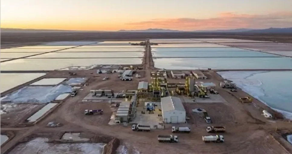 Proyectos litio NOA minería en Argentina 2026 fase operativa. Imagen ilustrativa de ACERO Y ROCA