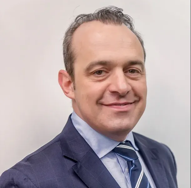 Retrato de Sergio Spadone, Secretario General de la Cámara Argentino-China.