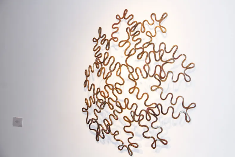 La materialidad de los recursos naturales se transforma en la base estética de las nuevas obras provinciales.