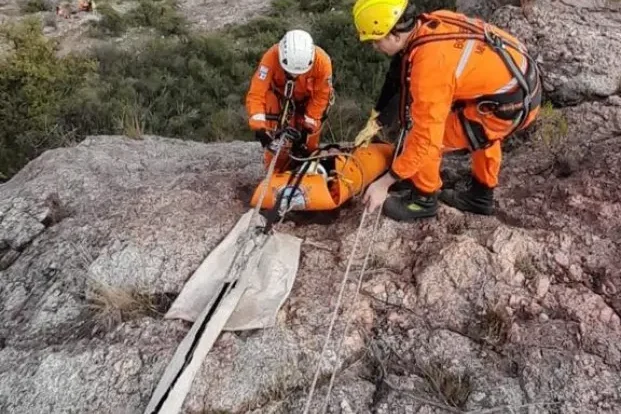 brigadas en simulación de rescate