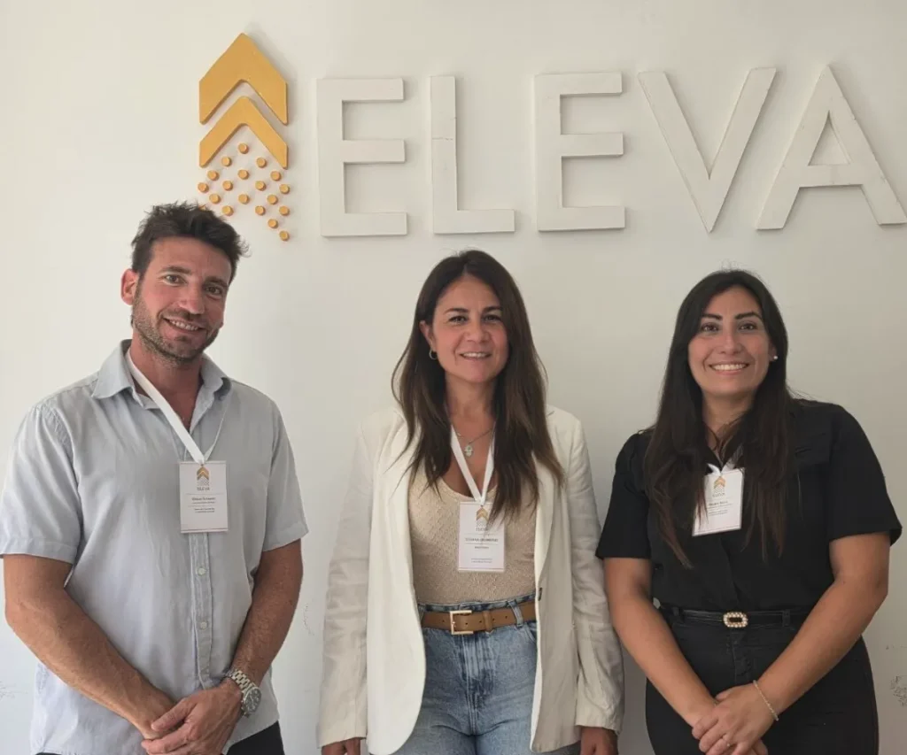 integrantes de Eleva en San Juan durante organización de cumbre minera sobre liderazgo y gestión de riesgos