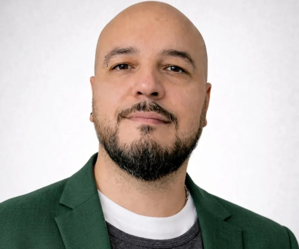 Damián Montaldo, analista en gestión Ambiental "Los glaciares no son solo hielo en la Cordillera, son reservas estratégicas de agua"